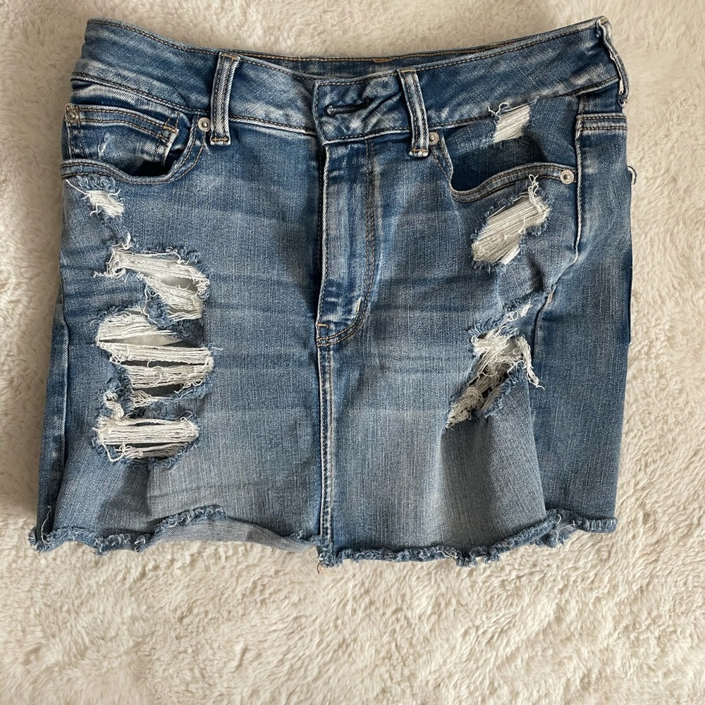 American Eagle ripped jean skirt